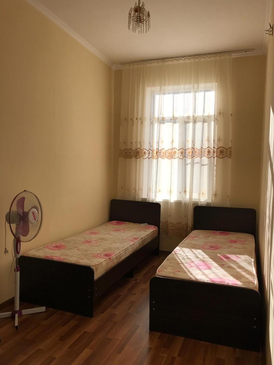 Гостевой Дом С Садом Otel Gagra Dış mekan fotoğraf