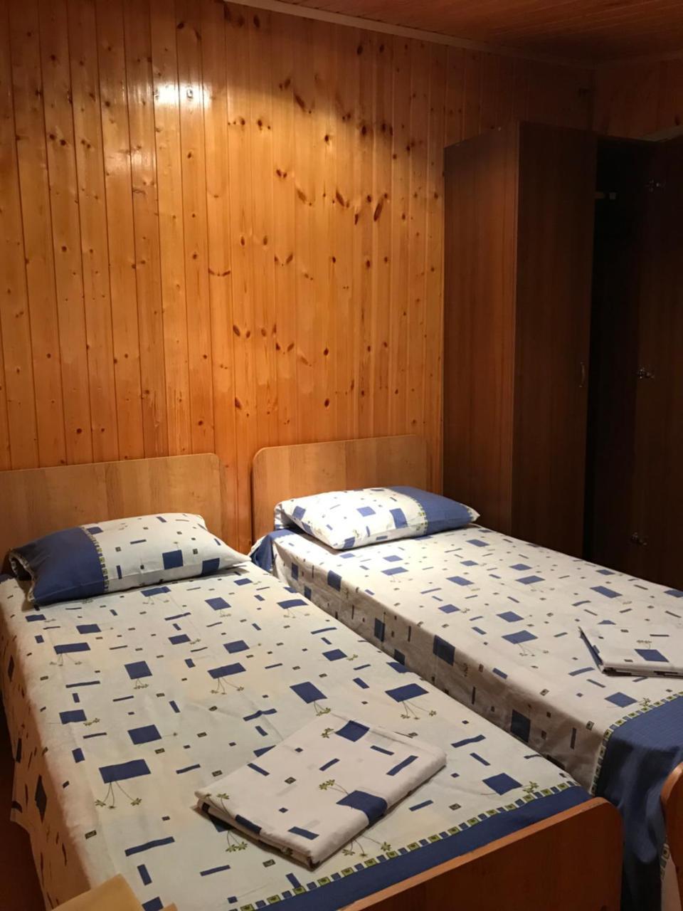 Гостевой Дом С Садом Otel Gagra Dış mekan fotoğraf